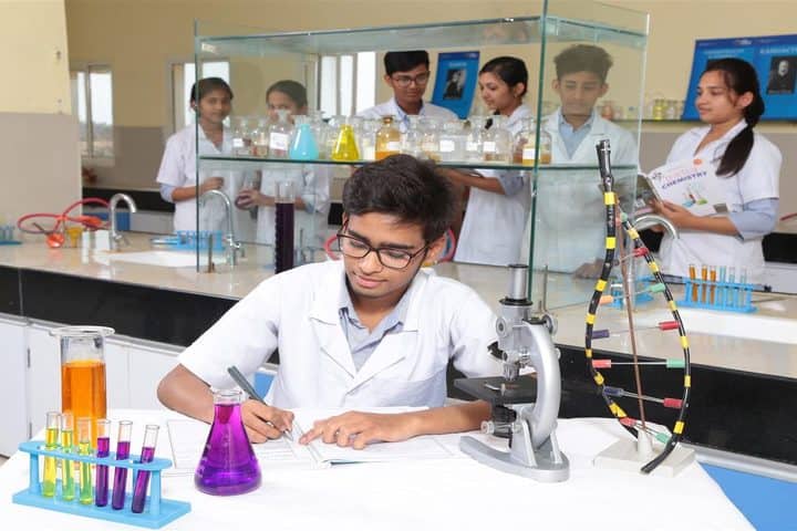 Jain Public School-Chemistry Lab