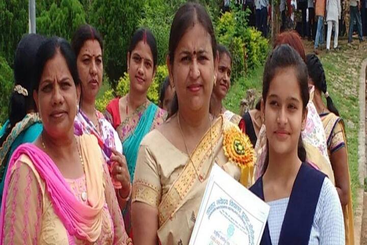Jawahar Navodaya Vidyalaya-Award Receiving