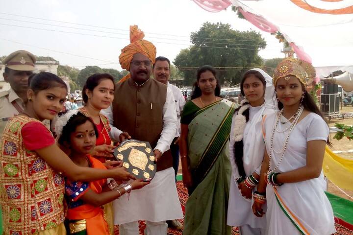 Jawahar Navodaya Vidyalaya-Prize Distribution
