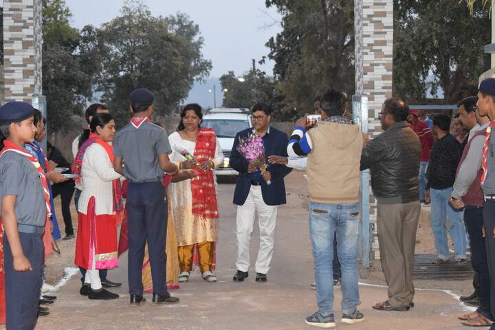 Jawahar Navodaya Vidyalaya-Welcoming the Guest