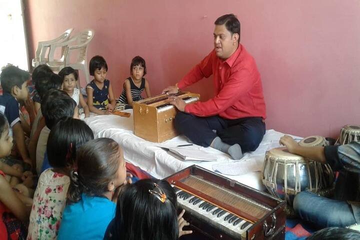 Kakka International School-Music
