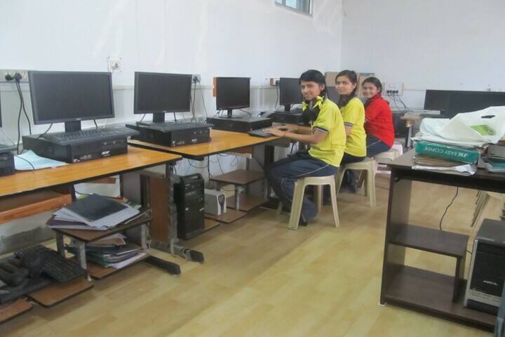 Kendriya Vidyalaya No 2-Computer Lab