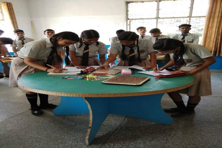 Kg Children School-Maths Workshop