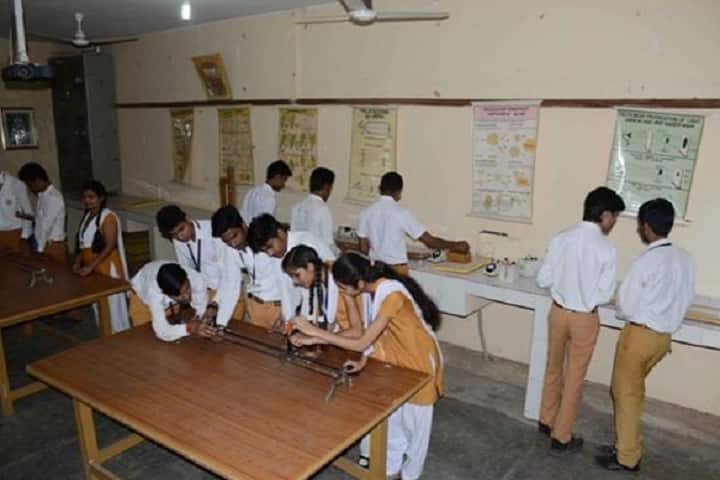Maharishi Vidya Mandir-Laboratory Physics