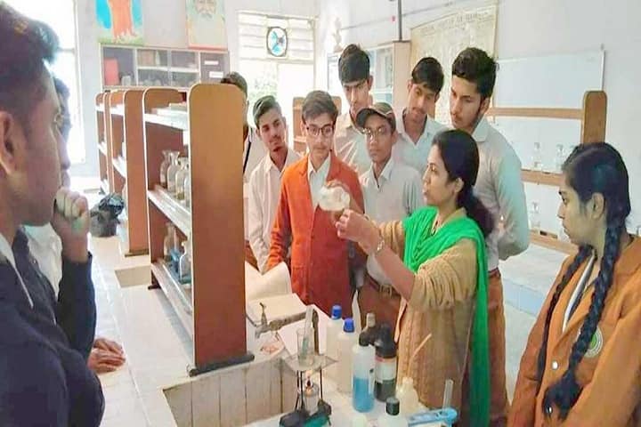 Maharishi Vidya Mandir-Science Laboratory