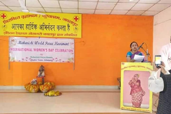 Maharishi Vidya Mandir-Speaker