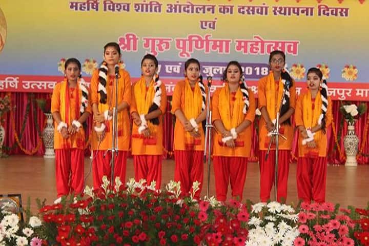 Maharishi Vidya Mandir-Singing