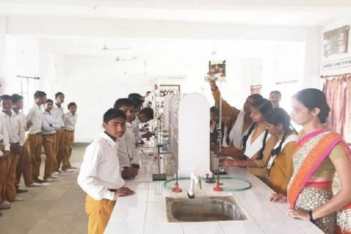 Maharishi Vidya Mandir-Science Lab