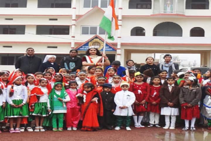 Maria Mata Convent High School-Independance Day