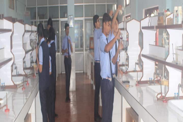 Maria Mata Convent High School- Chemistry Lab