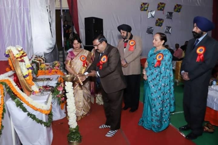 Mata Gujri Girls School-Puja