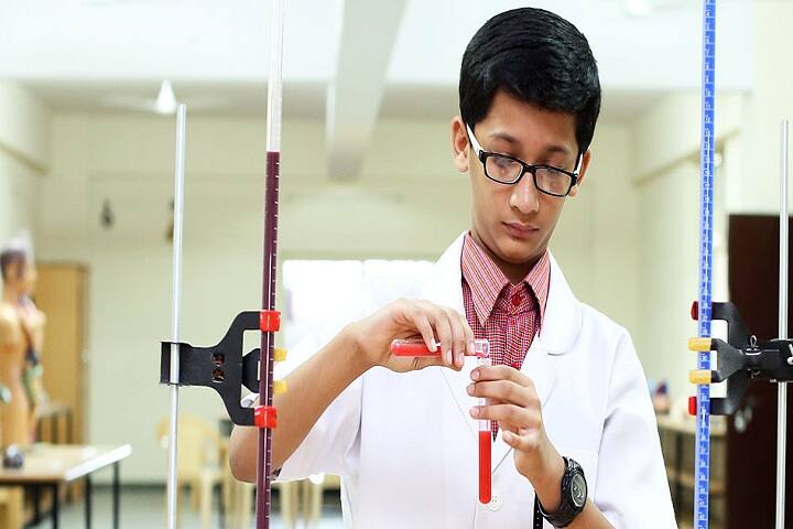 Medi Caps International School-Laboratory