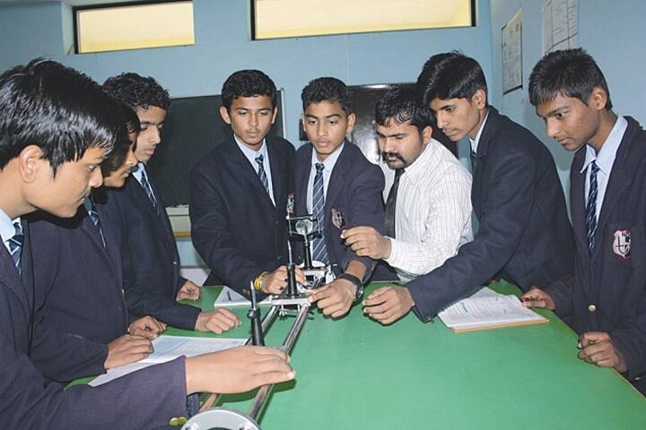 Narmada Valley International School-Laboratory
