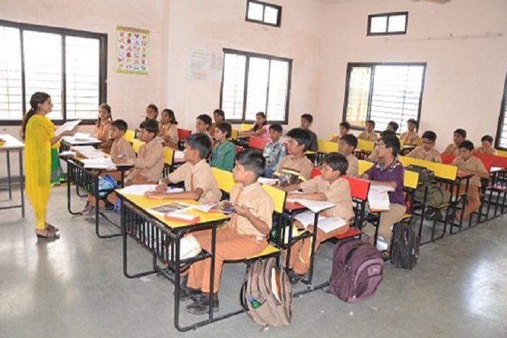 Navin Vaishnav Vidhyamandir-Classroom 