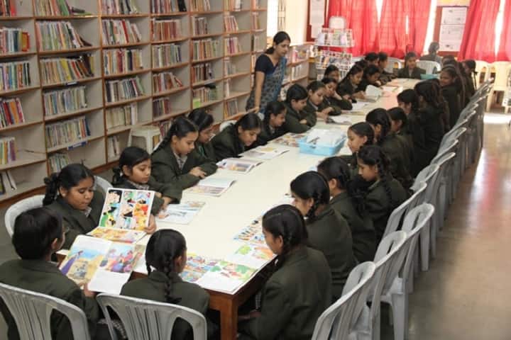 Navnidh Hassomal Lakhani Public School-Library