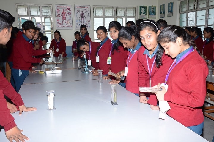 Bal Bharti Vidyalaya-Laboratory