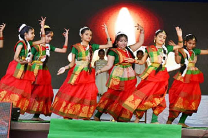 Pushpa English Medium School-Dance