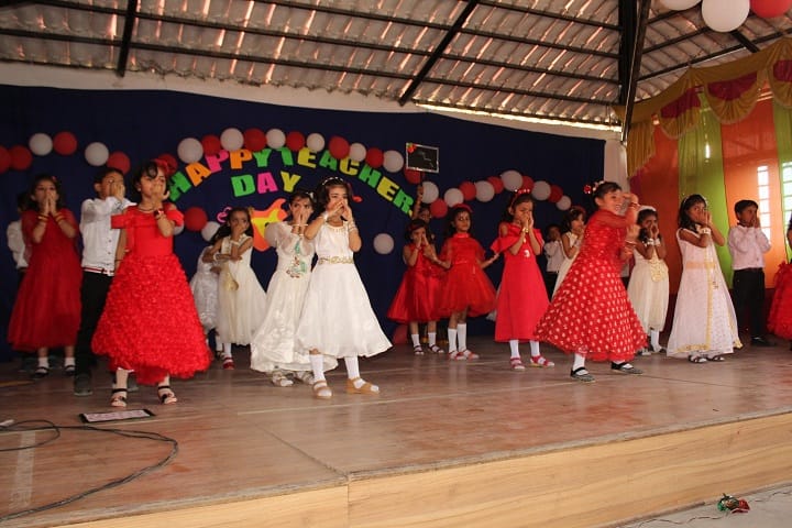 Pushpa English Medium School-Teachers Day