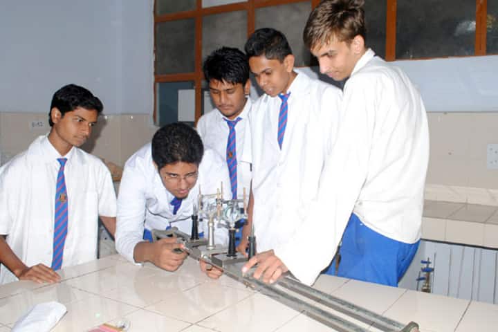 Rajeev Gandhi Higher Secondary School-Lab