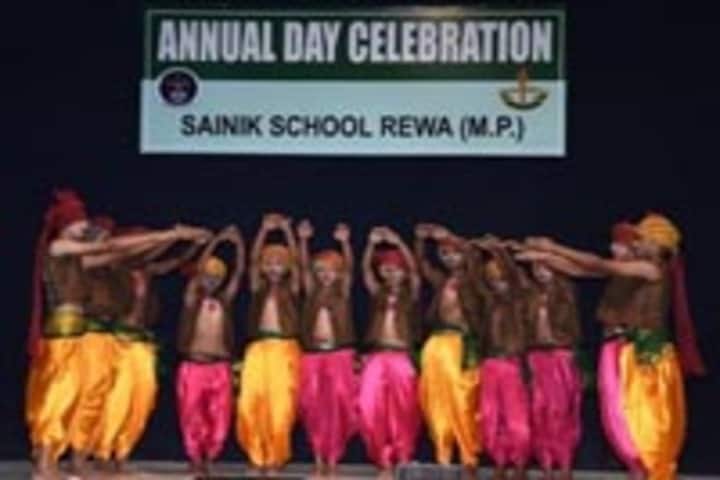 Sainik School, Rewa - Dance