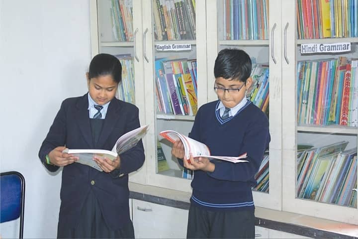 Sandipani Vidya Vihar-Library