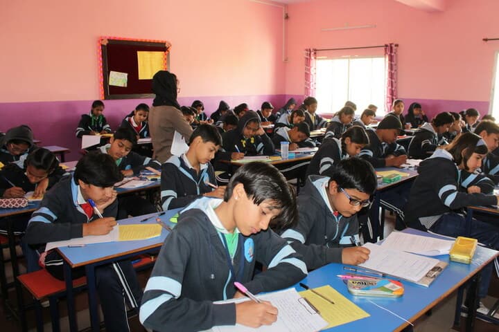 Sant Chavara National Academy-Classroom