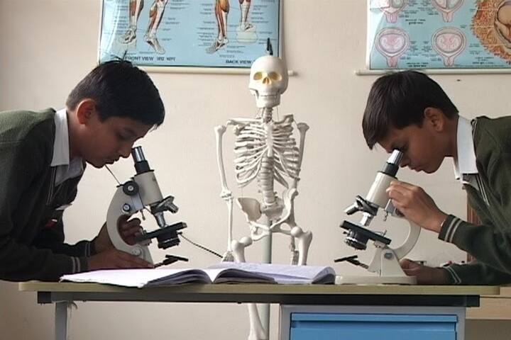 Sant Sri Asaramji Gurukul-lab