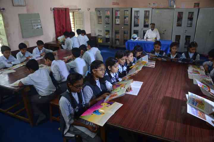 Sarasvati Vidhya Mandir Higher Secondary School-Library