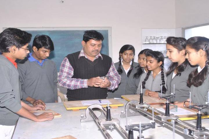 Scholars Den Higher Secondary School-Science Lab