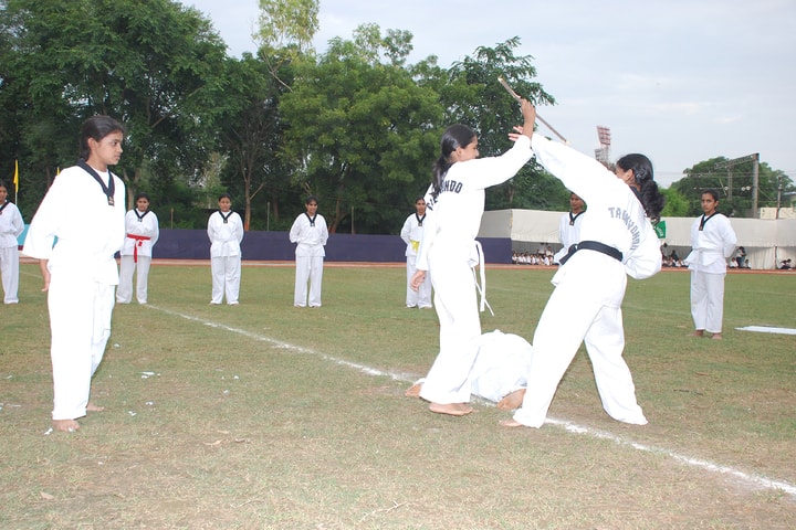 Scindia Kanya Vidyalaya-Karate