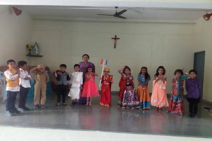 Shanti Nilaya High School-Fancy Dress