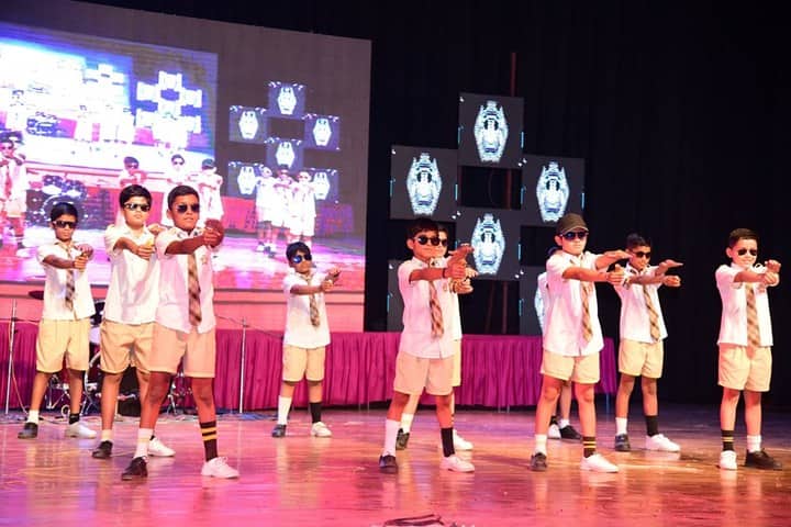 Shemford Futuristic School-Dance Performance