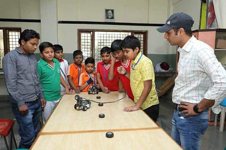 Shree Bhavans Bharti Public School-Robotics Lab