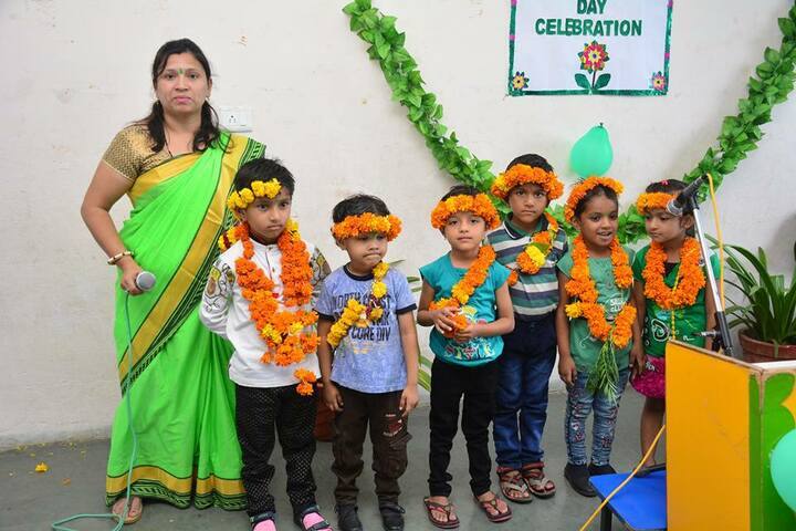 Shree Shankar School-Singing