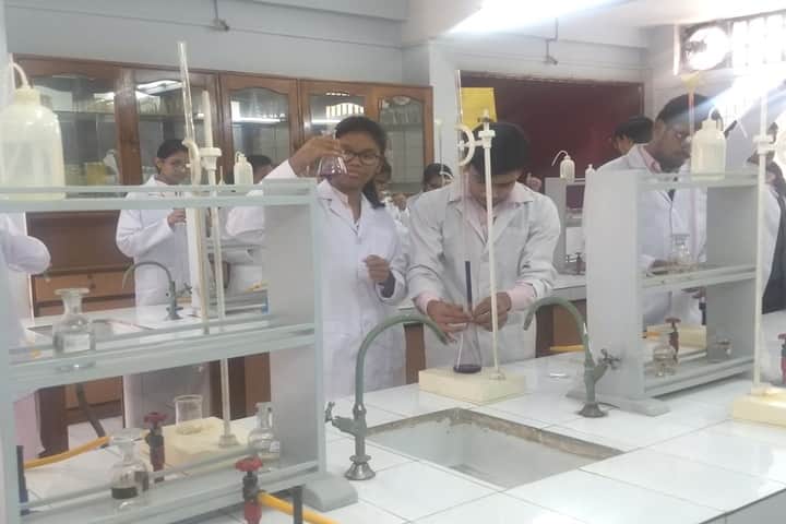 Shri Agrasen Vidyalaya-Chemistry Lab