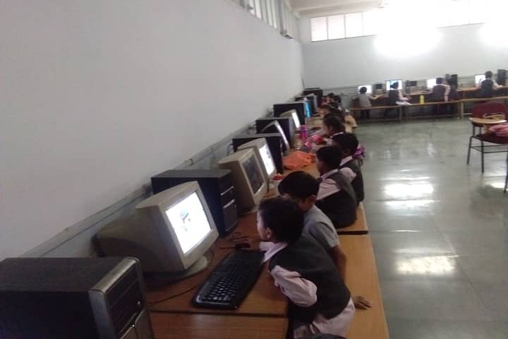 Shri Agrasen Vidyalaya-Computer Lab