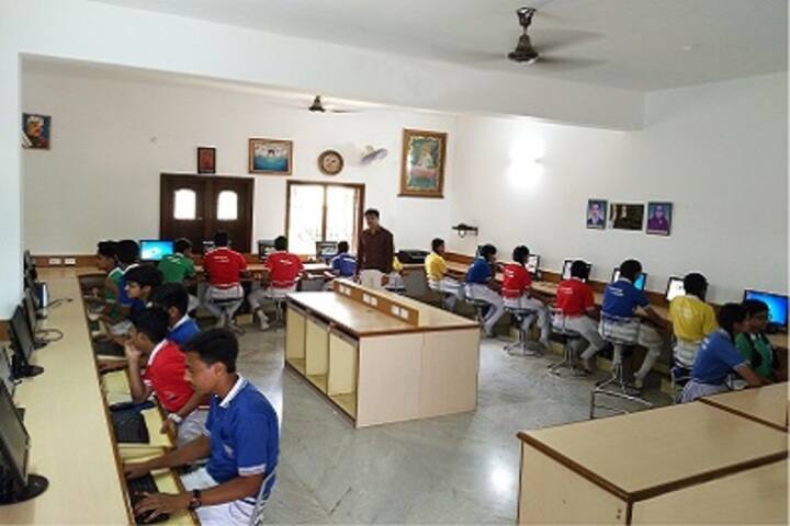 Shri Rajendra Vidhya Sanskar Dham-Computer Lab