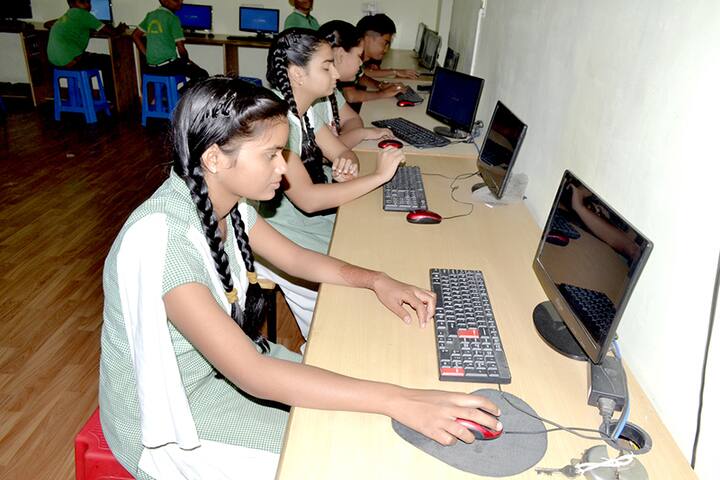Shri Ramji Lal Senior Secondary School-Computer Lab