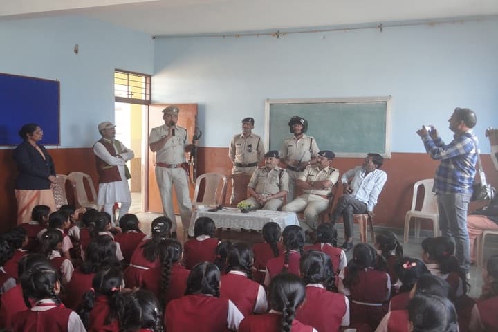 St Thomas Convent Secondary School-Police Suraksha Meeting