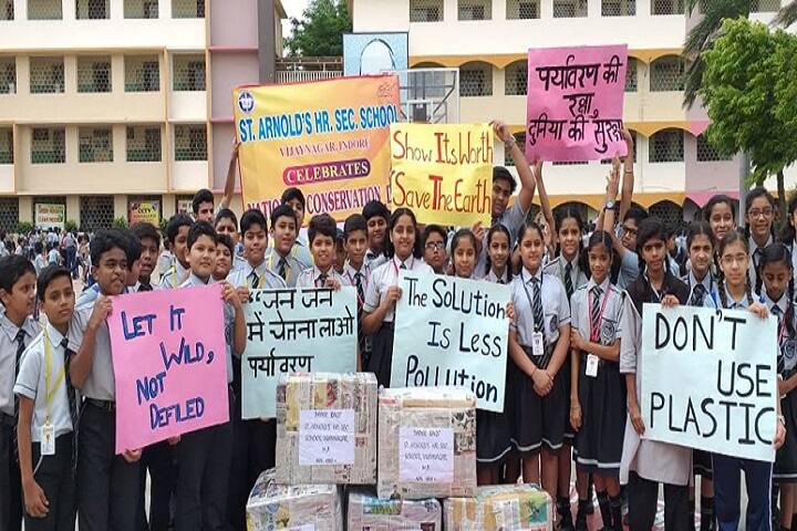 St Arnolds School-Rally