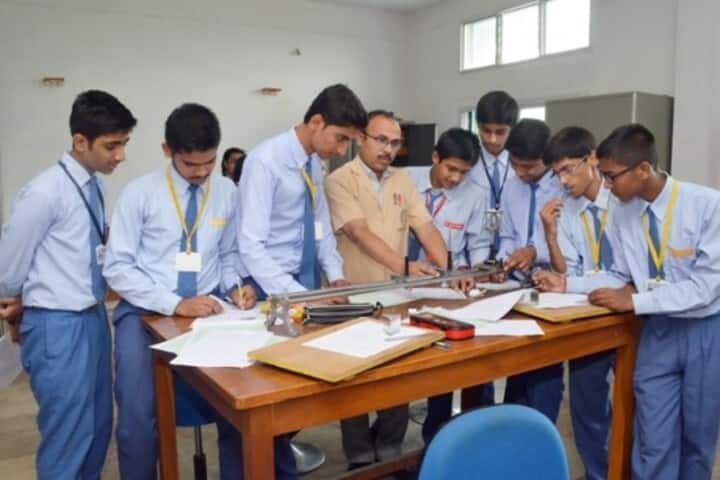 St Pauls Higher Secondary School-Physics Lab