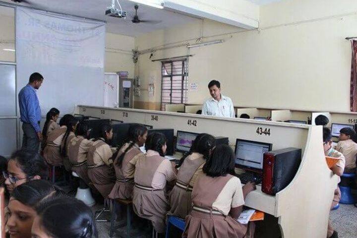St Thomas School-Computer Lab