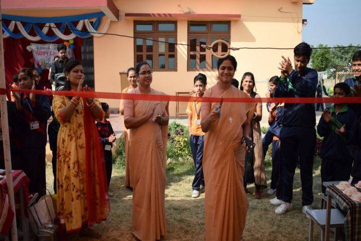 St Francis Convent School Budni-Christmas Celebrations