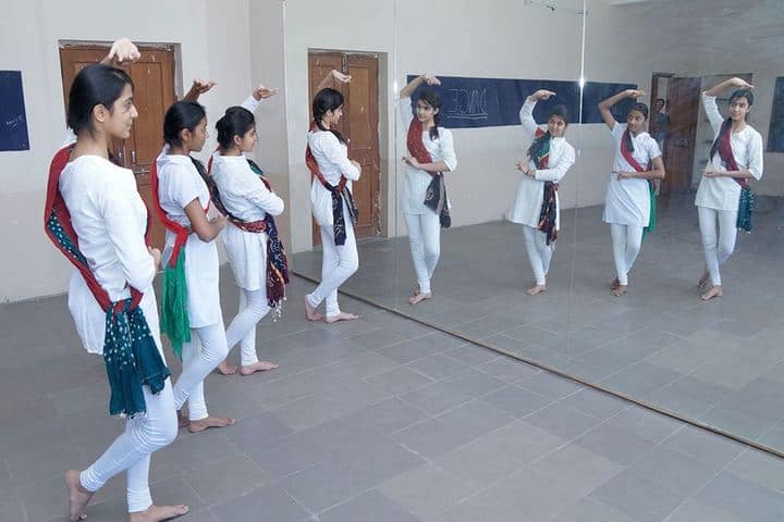 Standard Public School-Dance