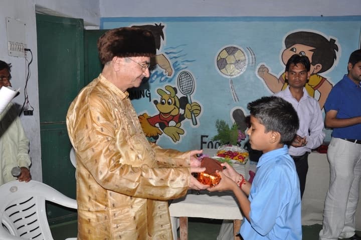 T R Gandhi Public School-Prize