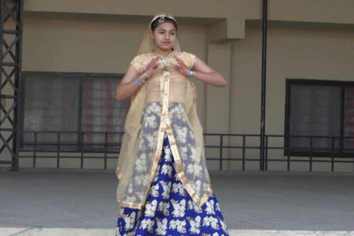 Takshshila Junior College-Dance