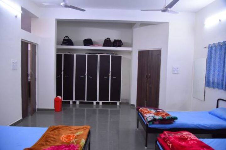 The Royal Ecole-Hostel