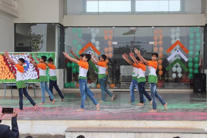 The Royal Ecole-Independence Day