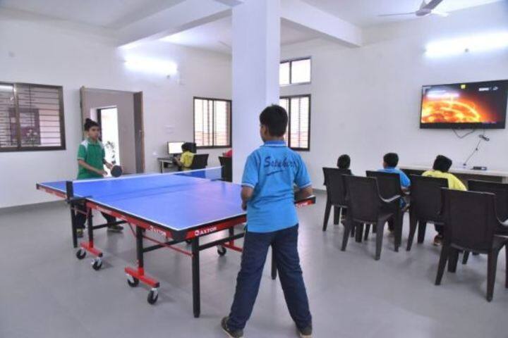 The Royal Ecole-Indoor Games