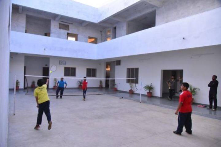 The Royal Ecole-Play Area